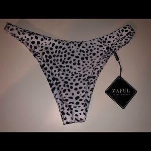 leopard printed bikini bottoms